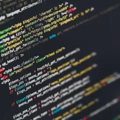 Co oznacza skrót HTML? Poznaj tajniki języka stron internetowych