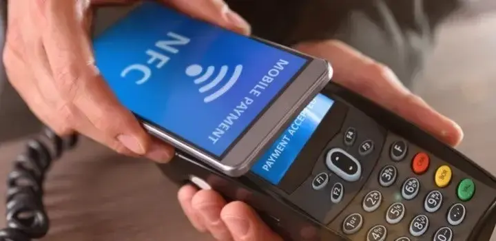 Jak włączyć NFC w Motoroli i korzystać z jego możliwości bez problemów