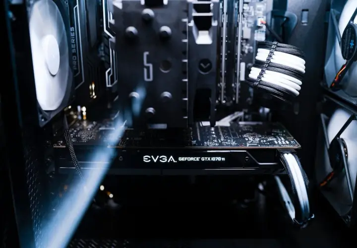Jak podłączyć monitor do karty graficznej NVIDIA: 8 prostych kroków