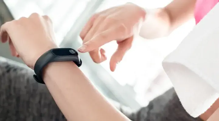 Jaki smartband z nfc: najlepsze modele do monitorowania zdrowia i płatności