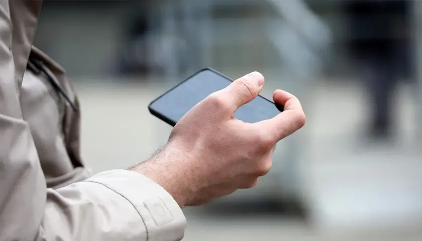 Jak pobrać obrazek na telefon - prosty sposób na każdym urządzeniu