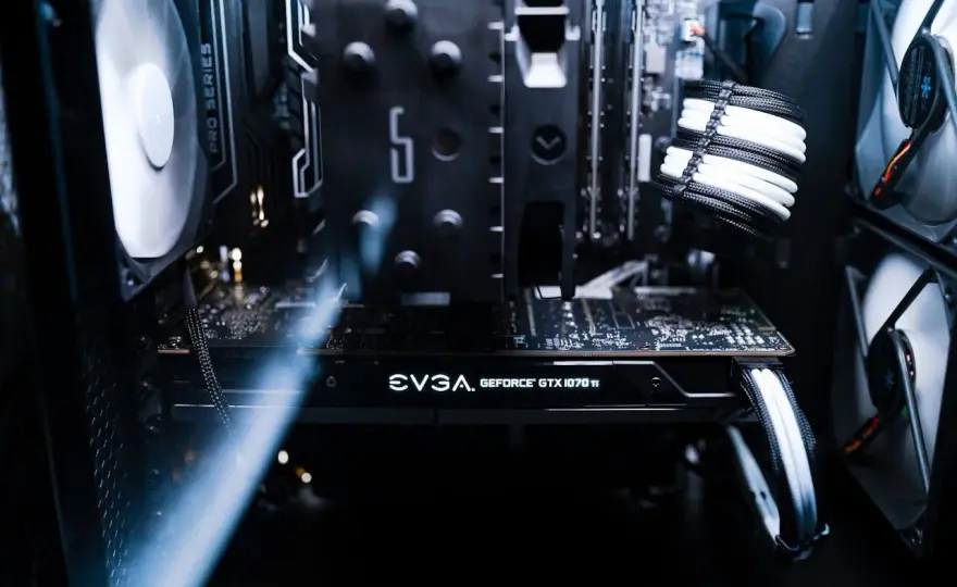 Jak podłączyć monitor do karty graficznej NVIDIA: 8 prostych kroków